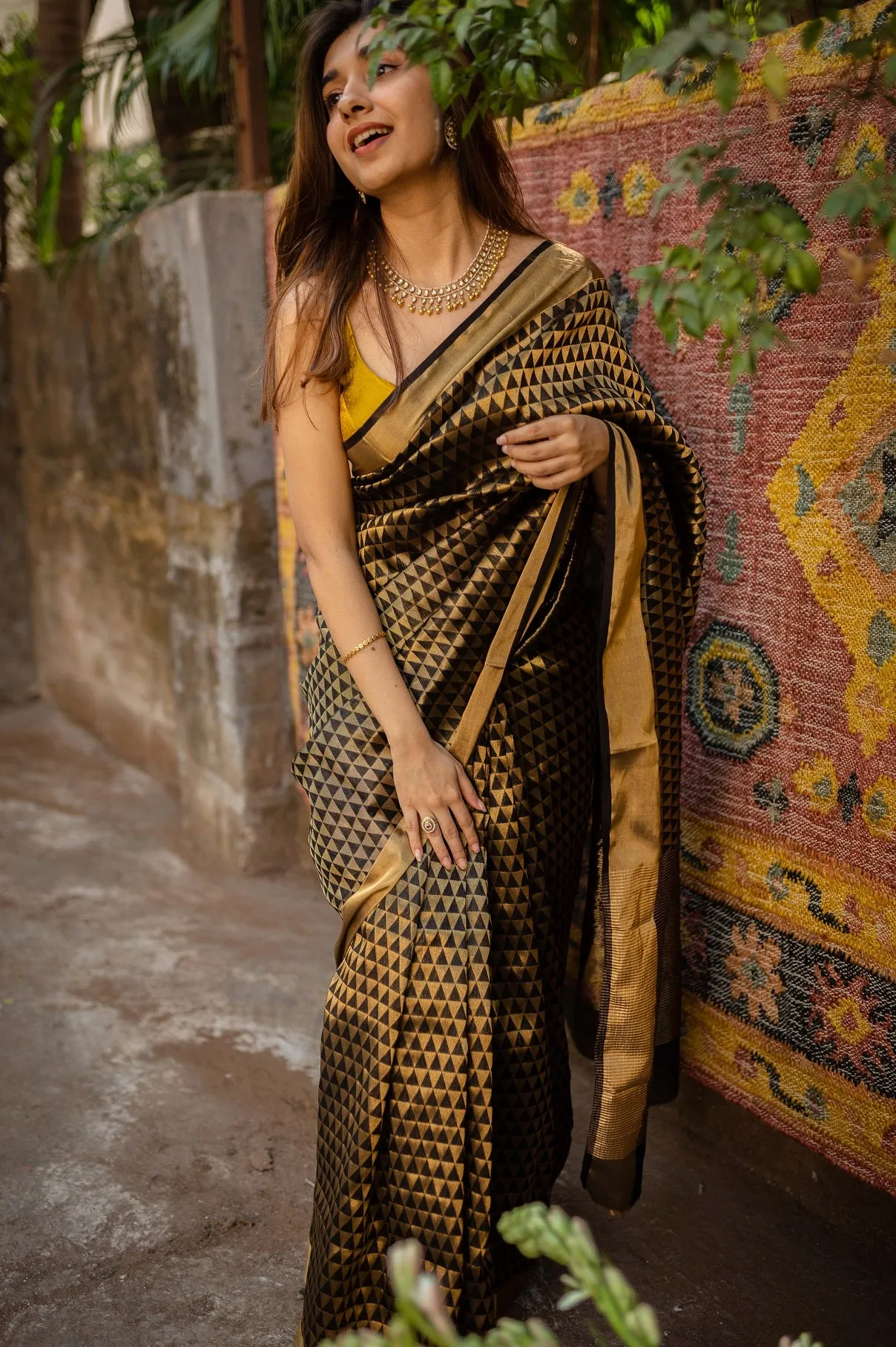 Black & Golden Chanderi Taraj Full Work Saree