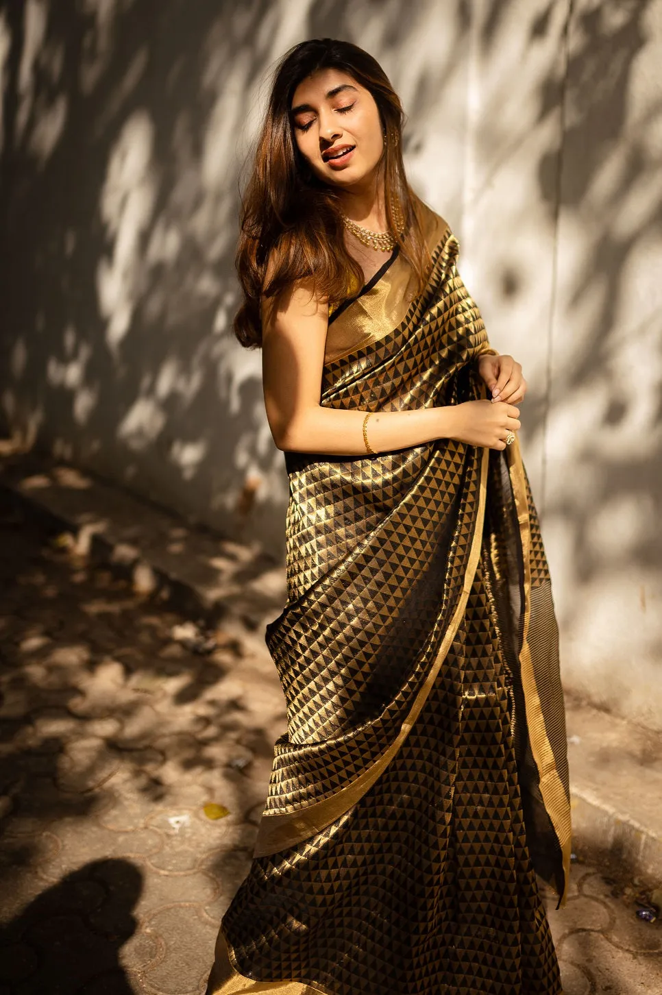 Black & Golden Chanderi Taraj Full Work Saree