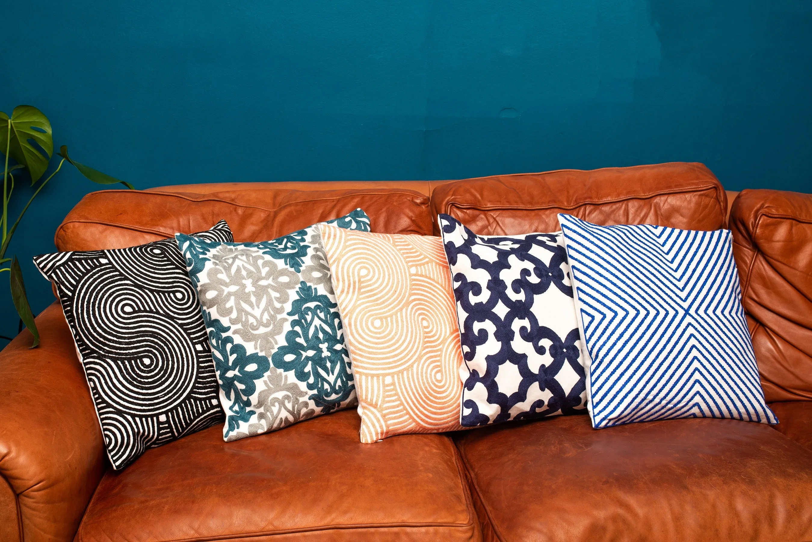 Crewel Work Throw Pillowcase