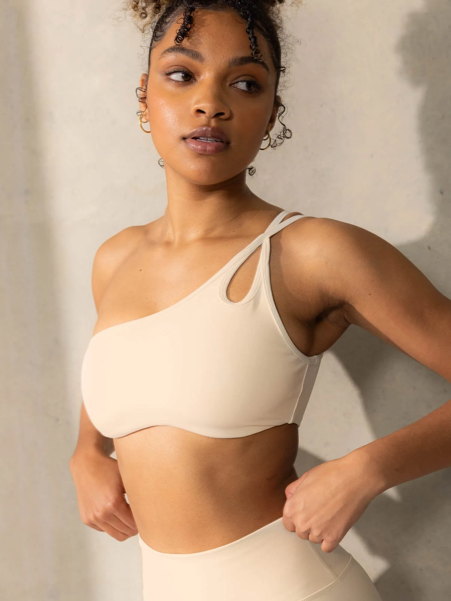 Empower One Shoulder Sports Bra - Vanilla