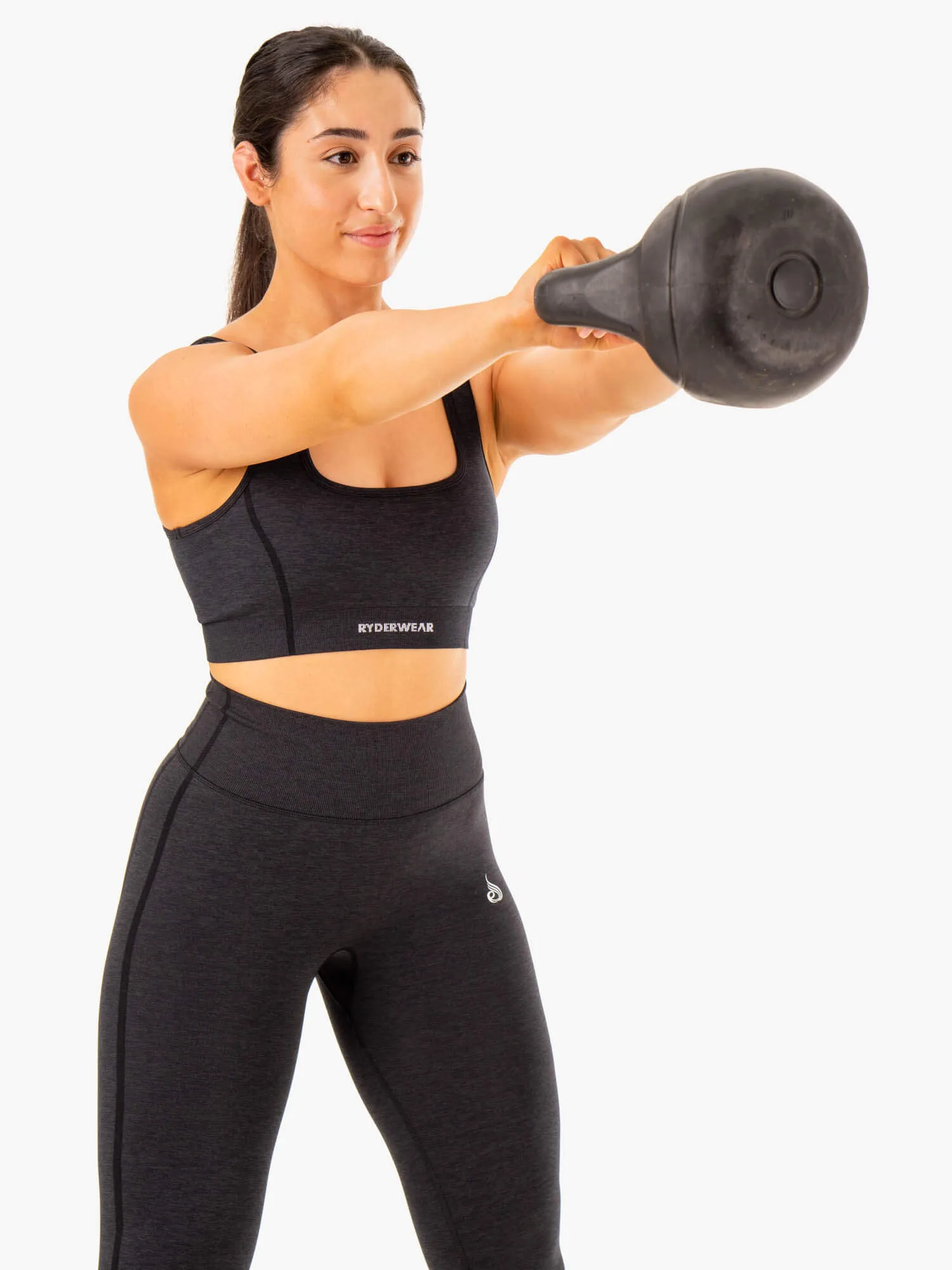 Enhance Seamless Sports Bra - Black