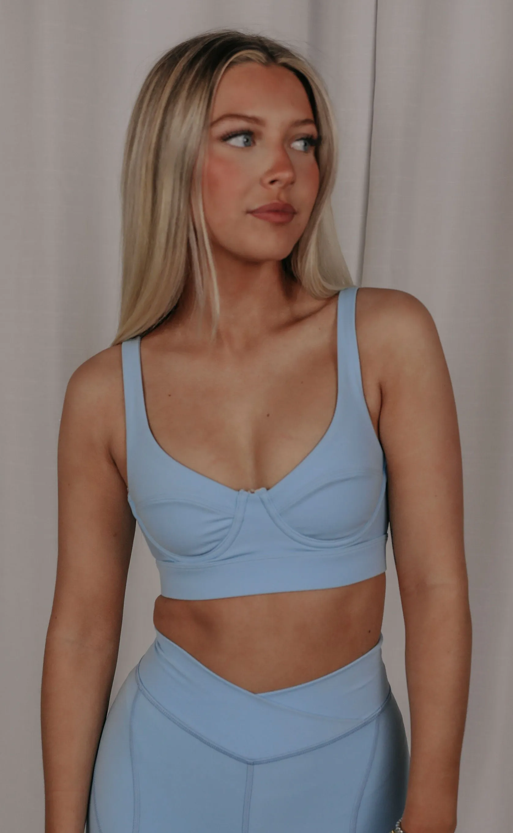 l space: tryout sports bra - aura